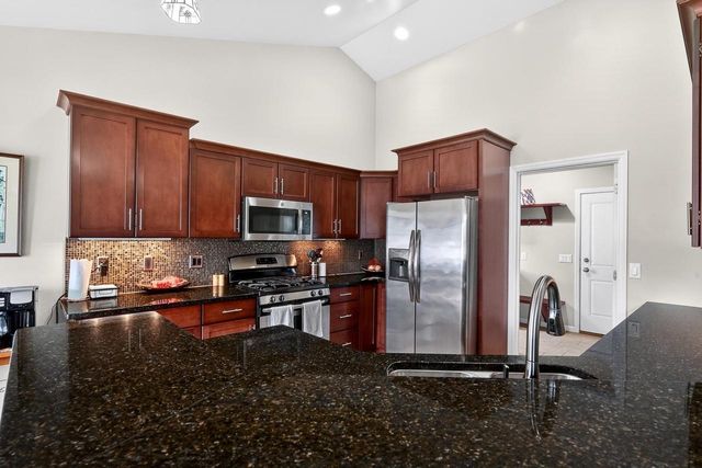 1657 Silverado Drive, Sun Prairie, WI 53590