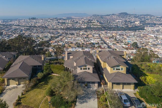 10 Hana Vista Lane, Daly City, CA 94014