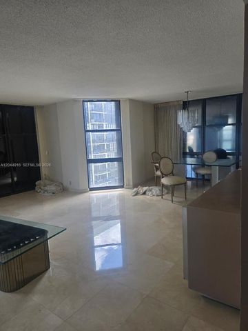 1901 Brickell Ave B1614, Miami, FL 33129