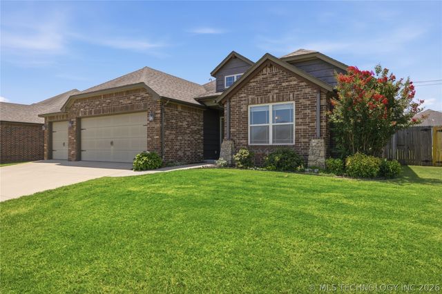 1004 E 135th Place, Glenpool, OK 74033
