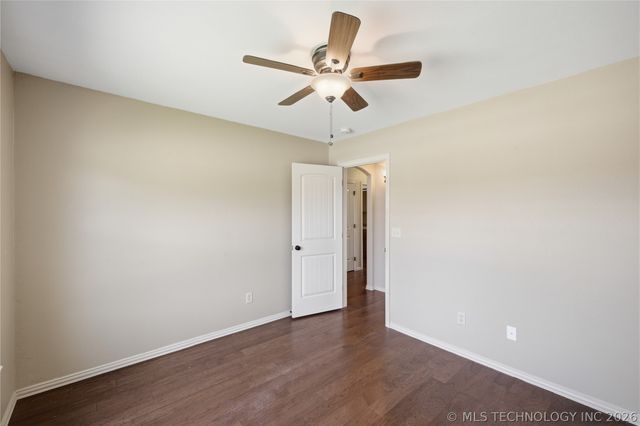 1004 E 135th Place, Glenpool, OK 74033