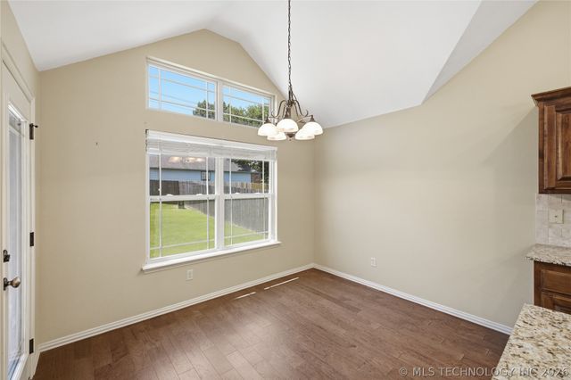 1004 E 135th Place, Glenpool, OK 74033