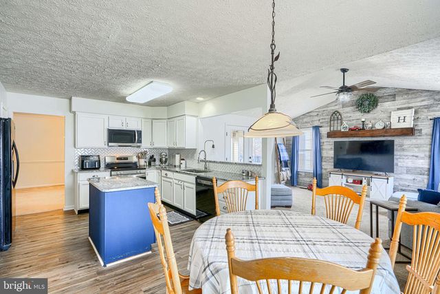 35 COULSON DR, Colora, MD 21917