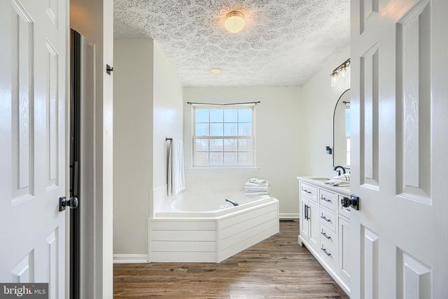 35 COULSON DR, Colora, MD 21917