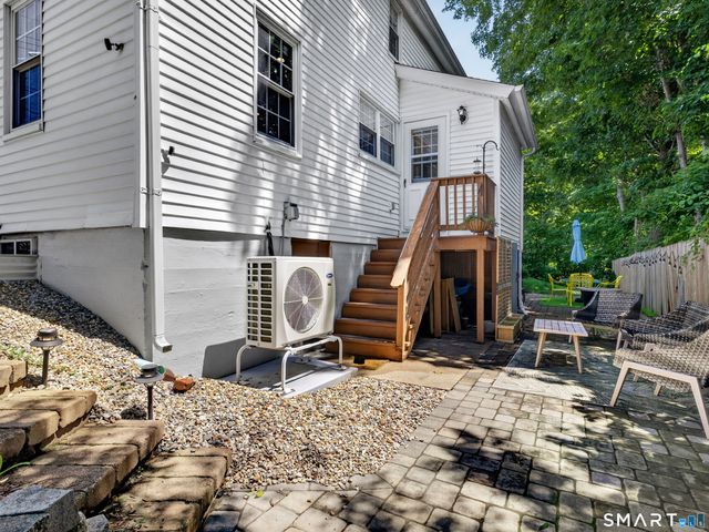 13 Sunnyside East Road 13, Norwich, CT 06360