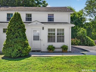 13 Sunnyside East Road 13, Norwich, CT 06360