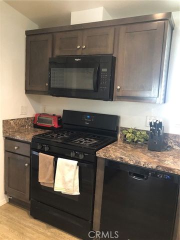 4901 Green River 292, Corona, CA 92878