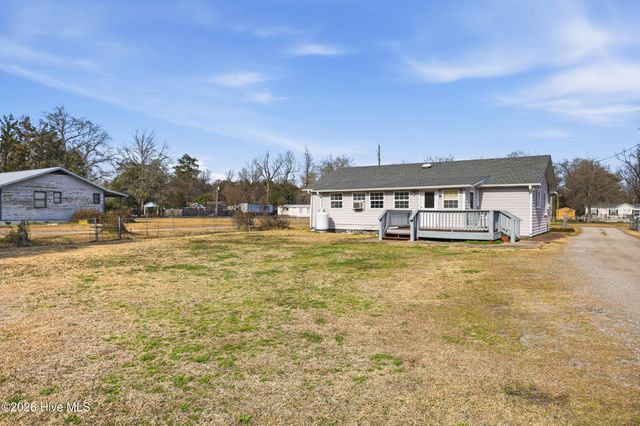 1703 Leland School Road NE, Leland, NC 28451