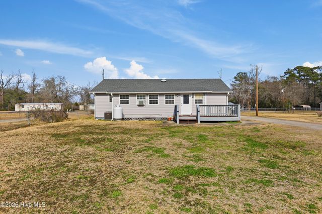 1703 Leland School Road NE, Leland, NC 28451