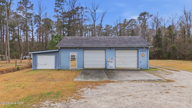 1703 Leland School Road NE, Leland, NC 28451