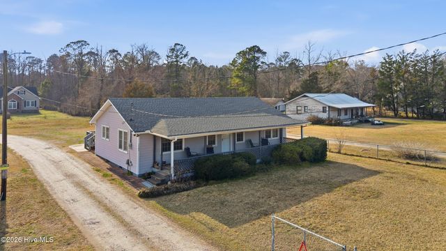 1703 Leland School Road NE, Leland, NC 28451