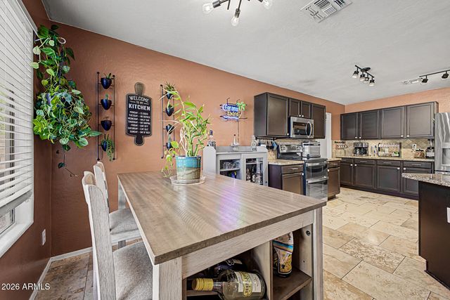 3763 S CHAPARRAL Road, Apache Junction, AZ 85119