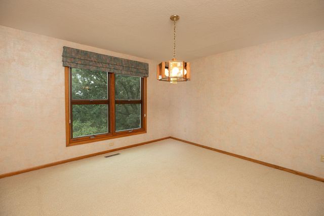 1406 21st Avenue NE, Rochester, MN 55906