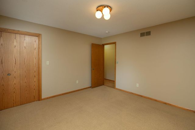 1406 21st Avenue NE, Rochester, MN 55906