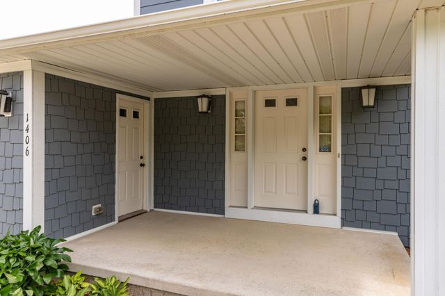 1406 21st Avenue NE, Rochester, MN 55906