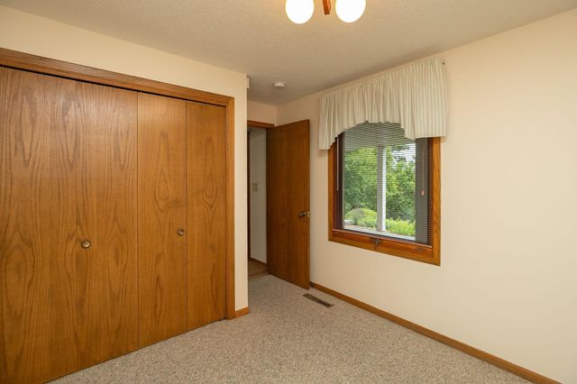 1406 21st Avenue NE, Rochester, MN 55906