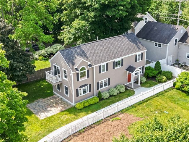 3 Summer St 2, Topsfield, MA 01983