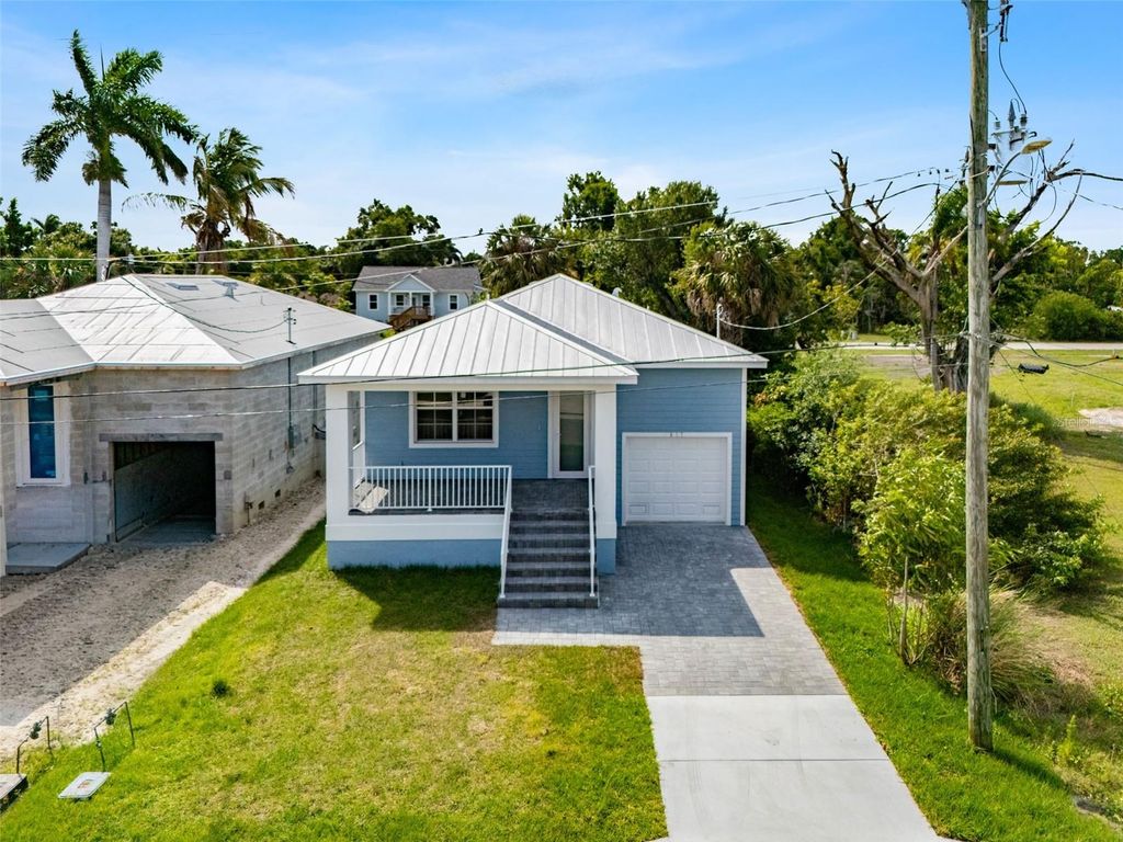 627 FITZHUGH AVENUE, Punta Gorda, FL 33950