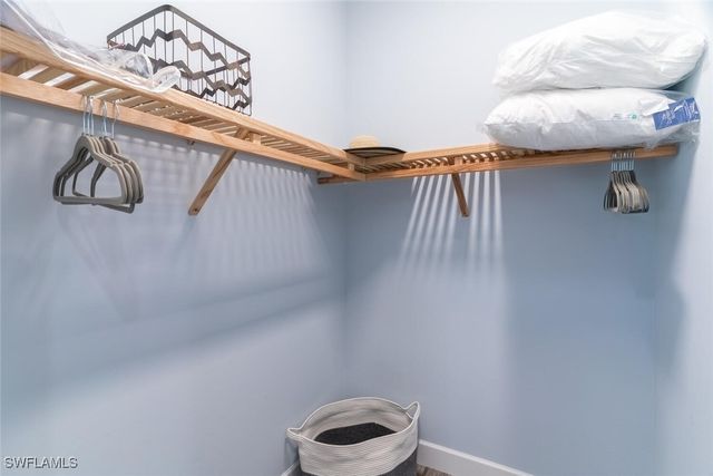 8754 Calypso CT, Naples, FL 34112