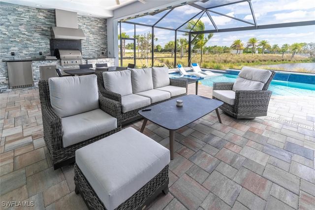 8754 Calypso CT, Naples, FL 34112