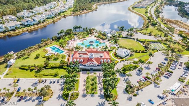 8754 Calypso CT, Naples, FL 34112