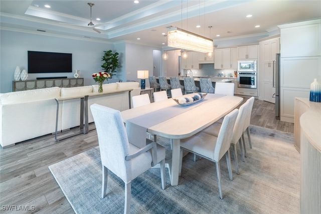 8754 Calypso CT, Naples, FL 34112