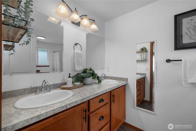 6719 6th Avenue SW, Tumwater, WA 98501