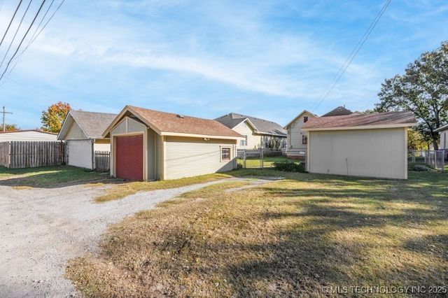 311 S Quapaw Avenue, Bartlesville, OK 74003