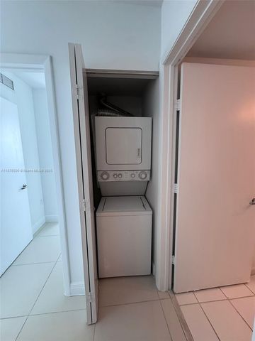 1861 NW S River Dr 1801, Miami, FL 33125