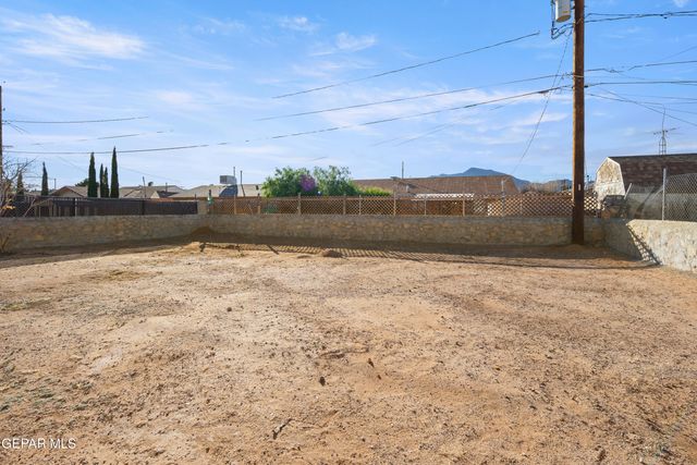 10081 MANITOBA Street, El Paso, TX 79924