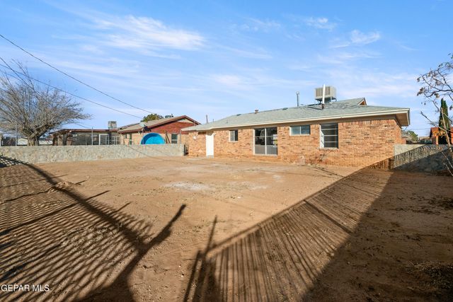 10081 MANITOBA Street, El Paso, TX 79924