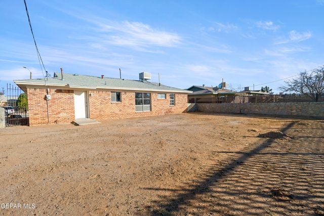 10081 MANITOBA Street, El Paso, TX 79924