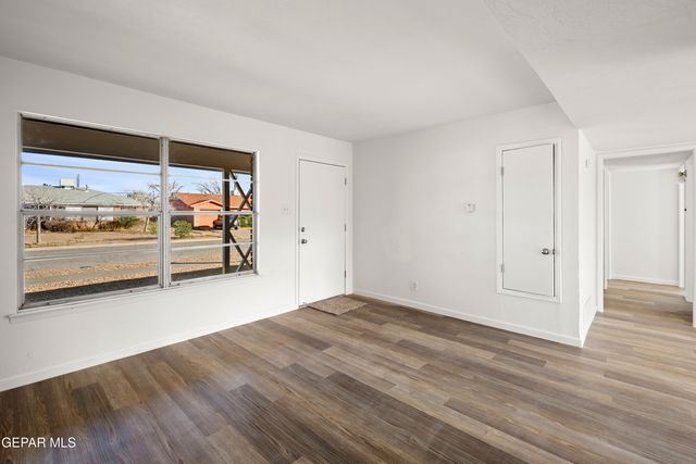 10081 MANITOBA Street, El Paso, TX 79924