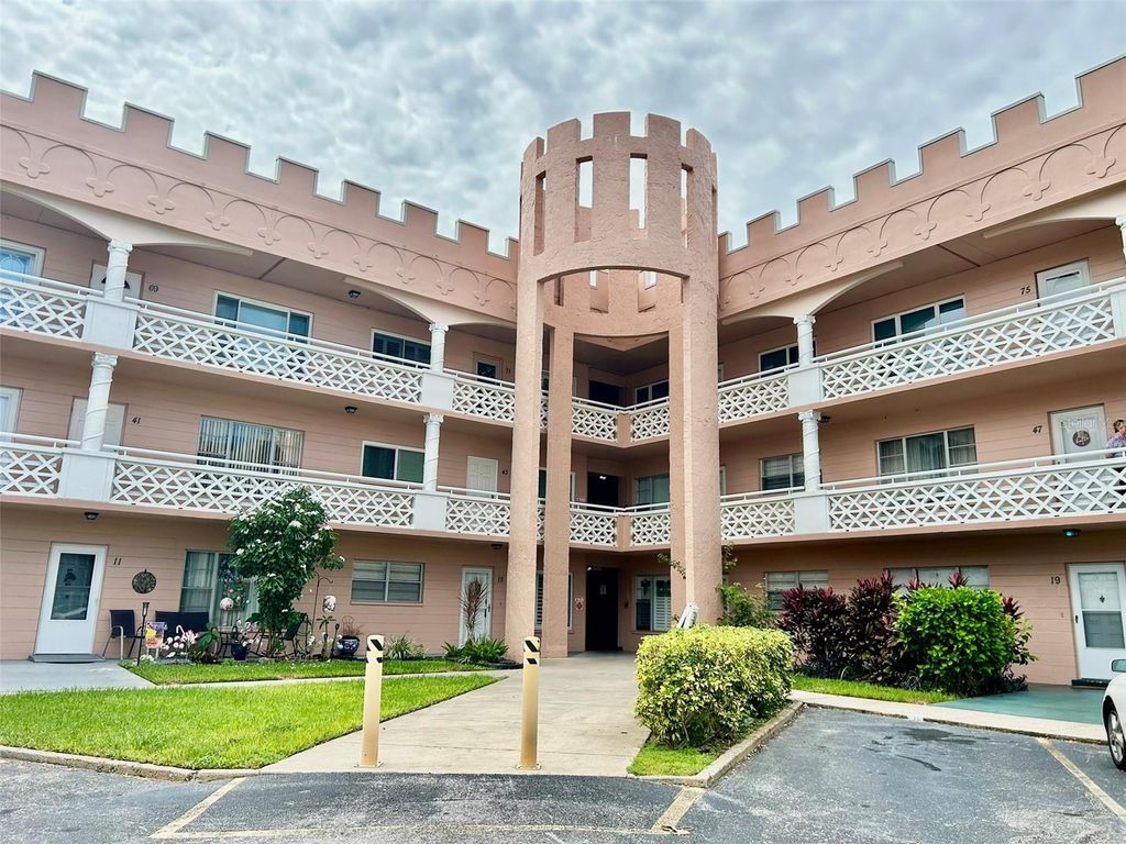 2457 ECUADORIAN WAY 41, Clearwater, FL 33763