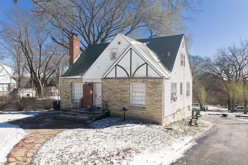1301 N 69th Street, Kansas City, KS 66102