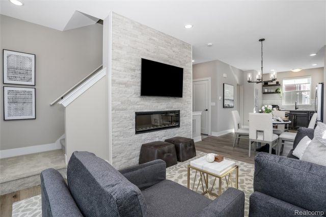 29989 Center Street 8, Lyon Charter Township, MI 48165