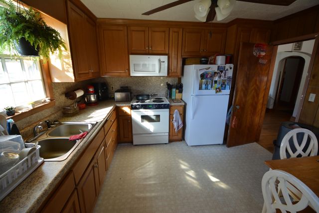 5991 Franklin ST, Ferrum, VA 24088