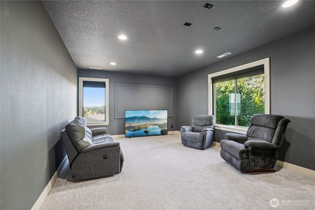 795 W X Street, Washougal, WA 98671