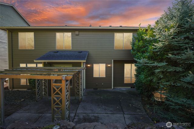 795 W X Street, Washougal, WA 98671