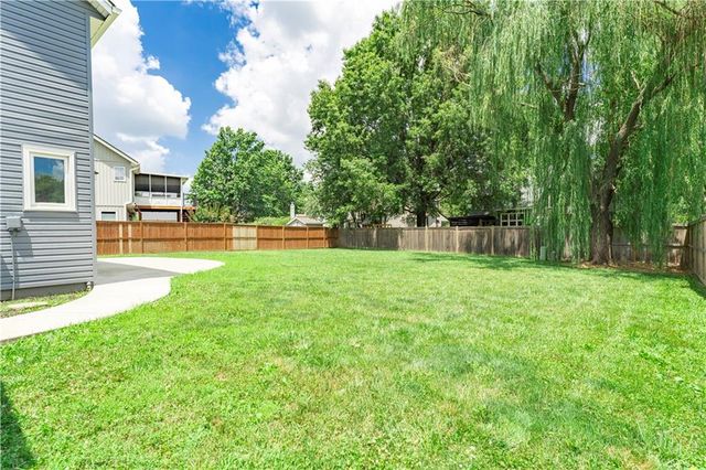 15026 W 146 Street, Olathe, KS 66062