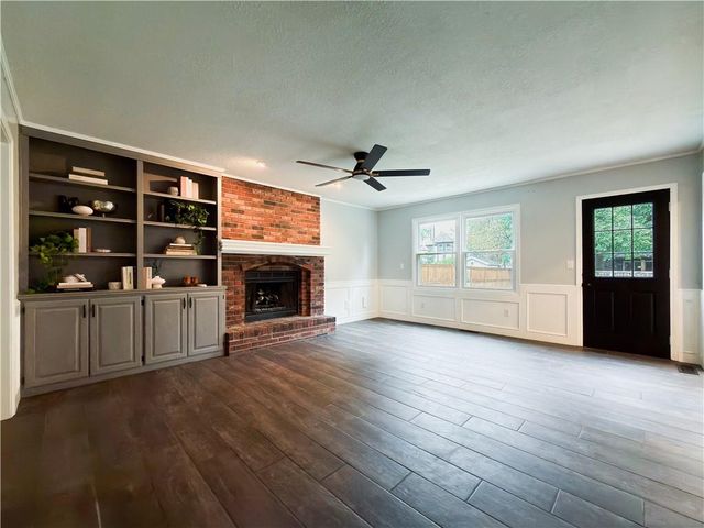 15026 W 146 Street, Olathe, KS 66062