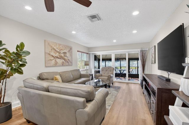 5844 Areca Palm Ct., Unit B, Delray Beach, FL 33484