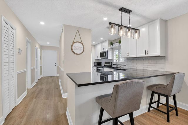 5844 Areca Palm Ct., Unit B, Delray Beach, FL 33484