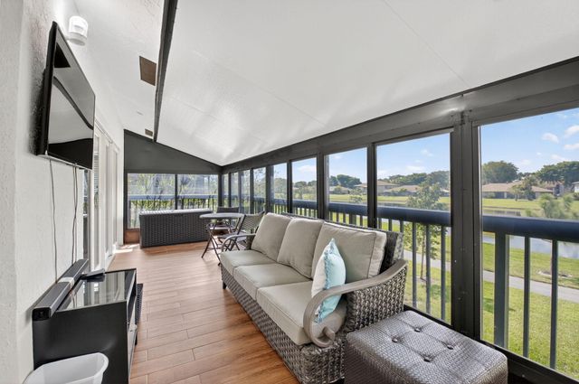 5844 Areca Palm Ct., Unit B, Delray Beach, FL 33484