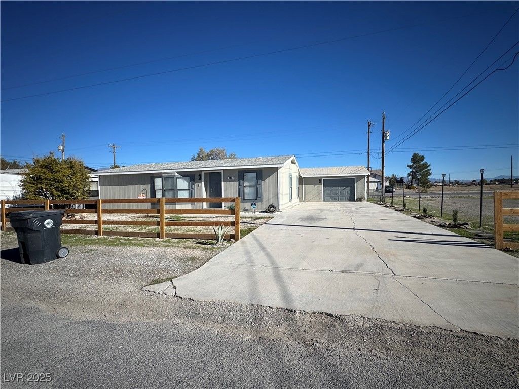 1111 South Comstock Circle, Pahrump, NV 89048