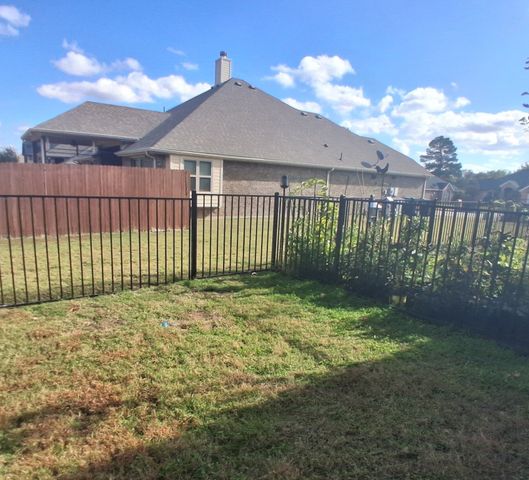 6820 Topaz Drive, Greenville, TX 75402