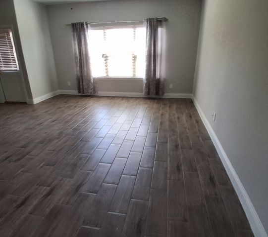 6820 Topaz Drive, Greenville, TX 75402