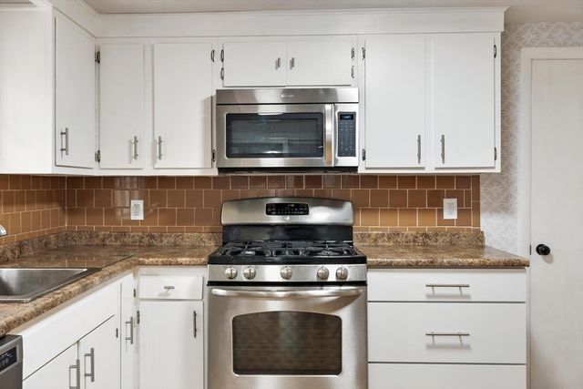 44 Patten Rd, Westford, MA 01886