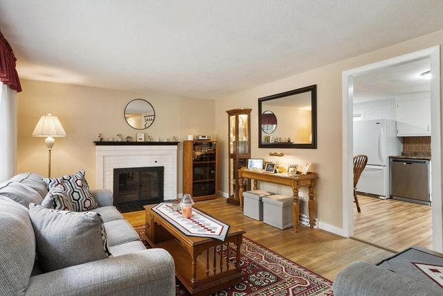 44 Patten Rd, Westford, MA 01886