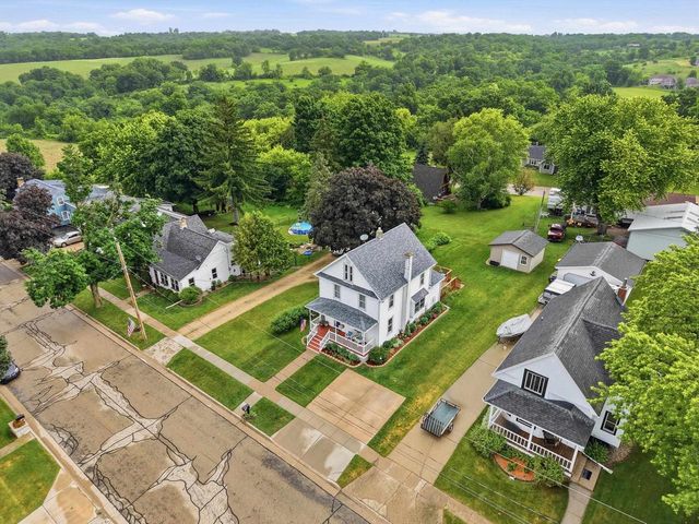 310 N Grove Street, Barneveld, WI 53507